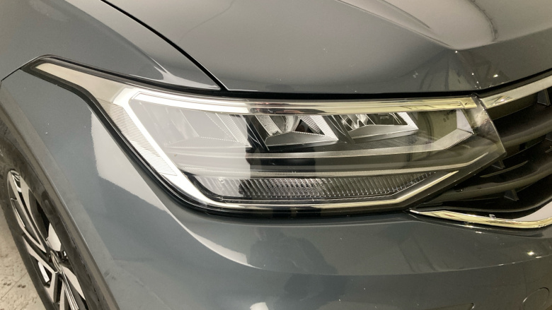 Volkswagen Tiguan 1.5 TSI 150 Active 5dr DSG Petrol Estate